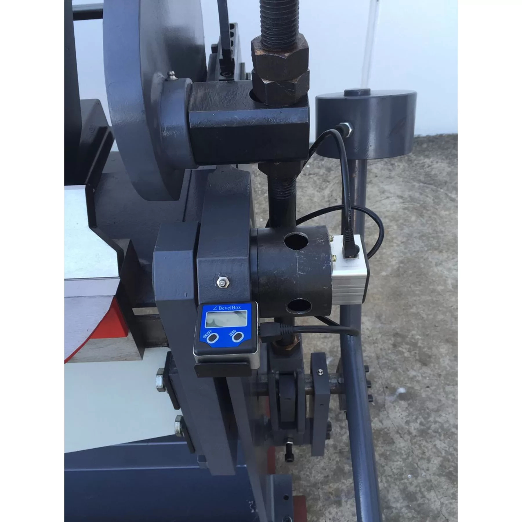 ASSET INDUSTRIAL FM-2X1300B Manual Panbrake Folder. 1300mm x 2.0mm. Digital Angle Display 13 ASSET INDUSTRIAL FM-2X1300B Manual Panbrake Folder. 1300mm x 2.0mm. Digital Angle Display - Image 13