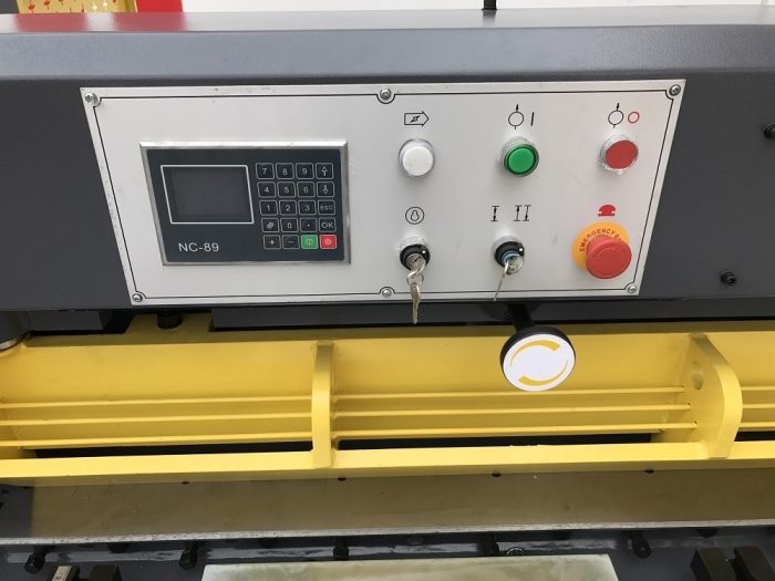 SM-STHS3106. Hydraulic Guillotine Steelmaster 3100mm x 6.0mm with Power Back Gauge. - Image 7