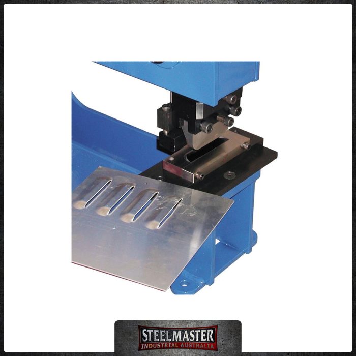 SM-BP3T & EBP10T Press Universal Louvre Kit, 15mm x 75mm Profile Capacity.