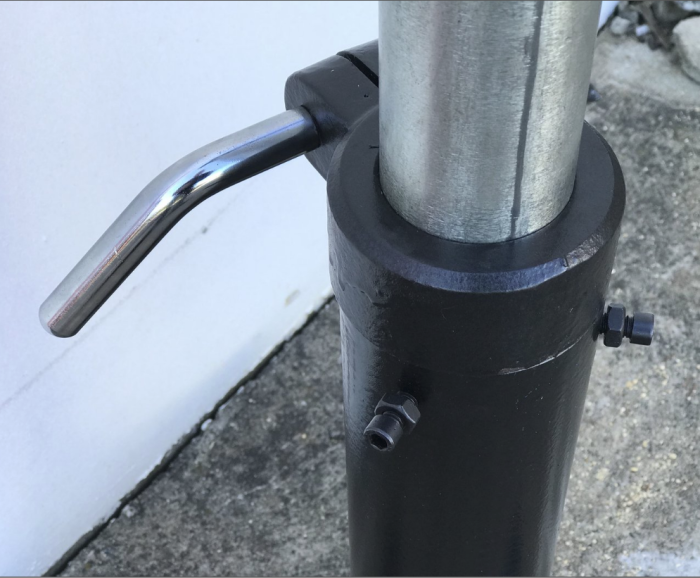 Roller Stands. Heavy Duty 52mm x 125mm V - Type Adjustable Height 580 - 970 high 200kg capacity - Image 3