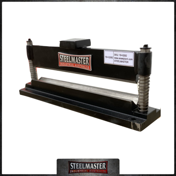 Pressbrake Bending Attachment – 450mm Long x 40mm Vee Opening, Spring Return