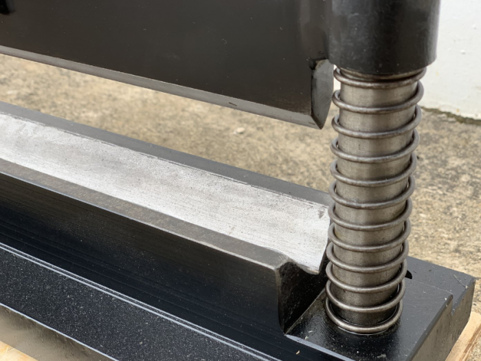 Pressbrake Bending Attachment – 450mm Long x 40mm Vee Opening, Spring Return - Image 6