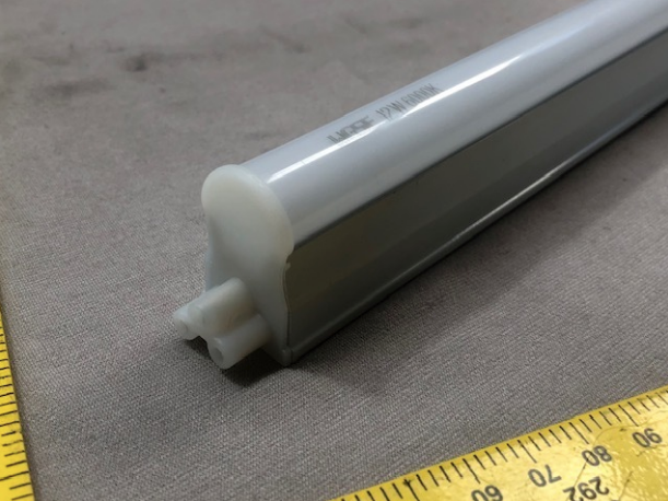 LED LIGHT 1160MM 240v 15W 2 LED LIGHT 1160MM 240v 15W - Image 2