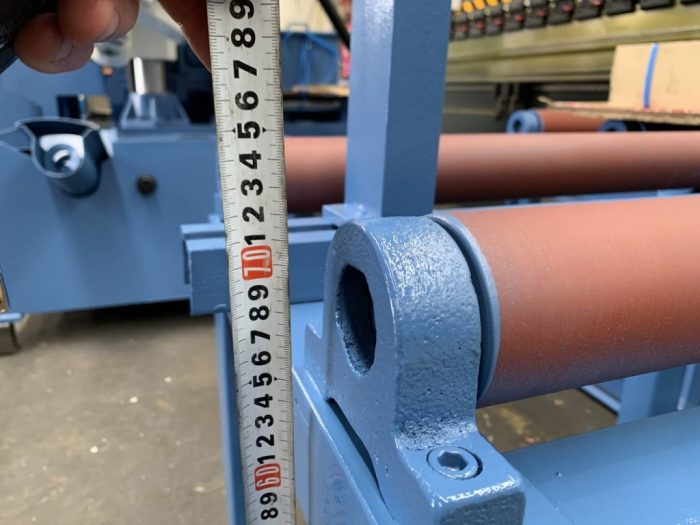 Heavy Duty Roller Conveyor & Stands, 620mm Wide x 500mm Long x 720mm Roller Height - Image 14